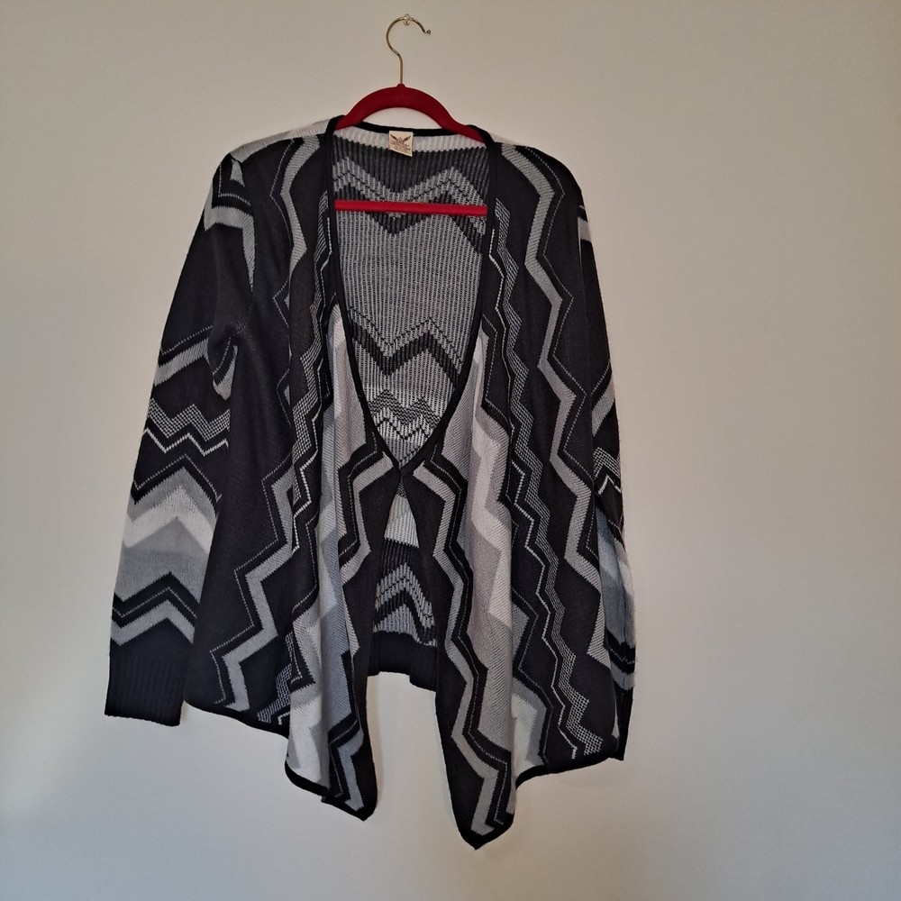 Stylish Black and Gray Women's Sweater